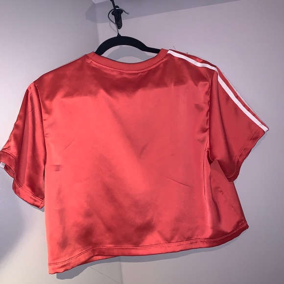 ADIDAS SILK Crop Top - Picture 2 of 3